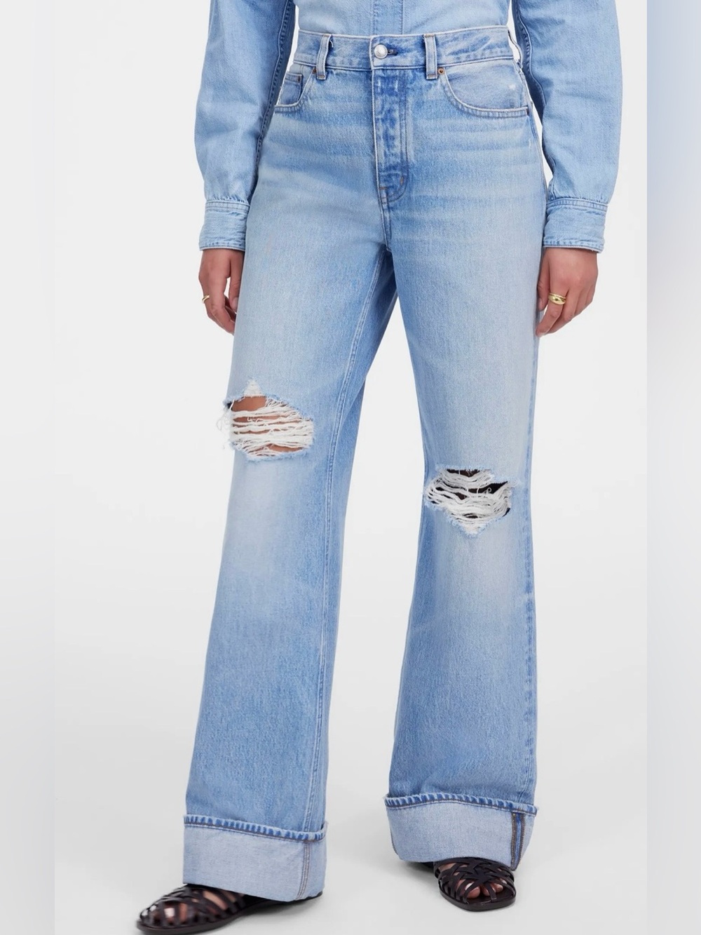 NWT Light Blue Distressed Low Slung Baggy Women's Jeans size 27